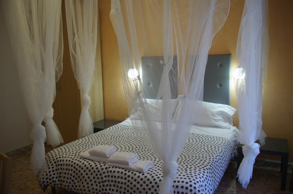 In Roma Life Hotel Luaran gambar